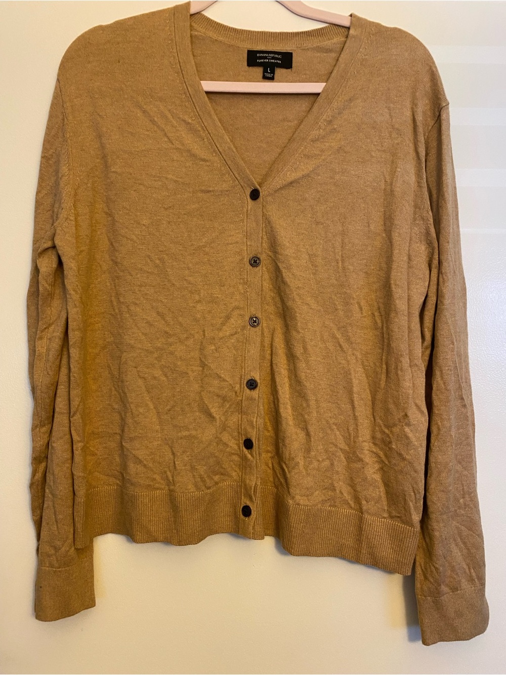Banana Republic Women's Button-Front V-Neck Cardigan in Camel Brown